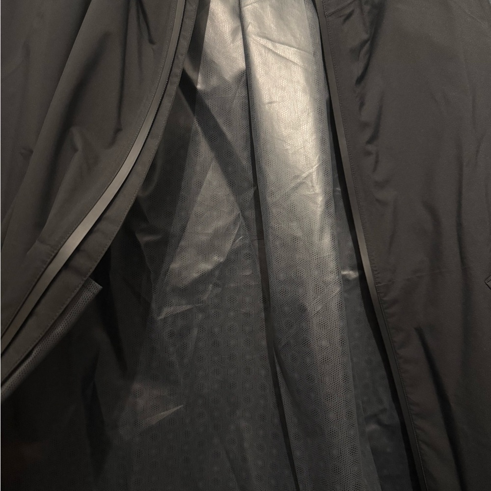 NWT-Fabletics Women’s Black Downpour/Cold Jacket - Picture 9 of 11